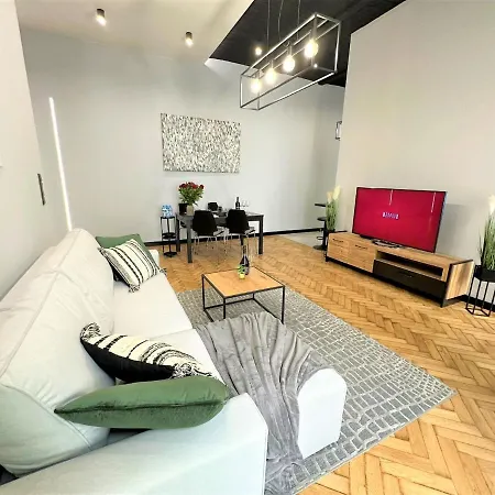 Luxury 100m2 Loft Design-apartment At Wawel + Netflix アパート