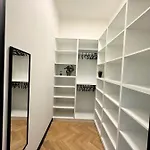 Luxury 100m2 Loft Design-apartment At Wawel + Netflix شقة *
