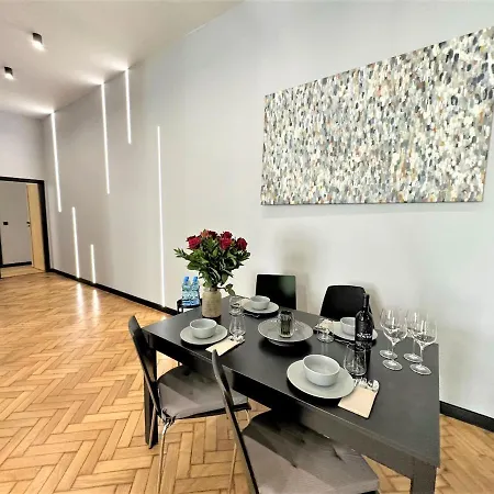 Luxury 100m2 Loft Design-apartment At Wawel + Netflix * Cracóvia